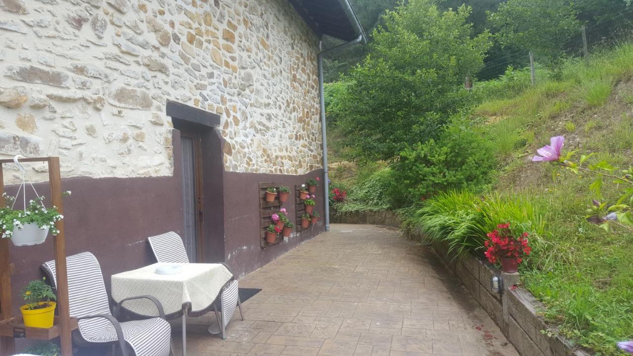 Apartamentos Rurales Larrago Busturia Eksteriør billede